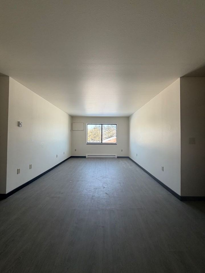 461 Grant - Photo 2 of 22