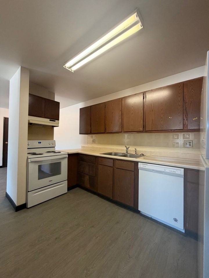 461 Grant - Photo 5 of 22