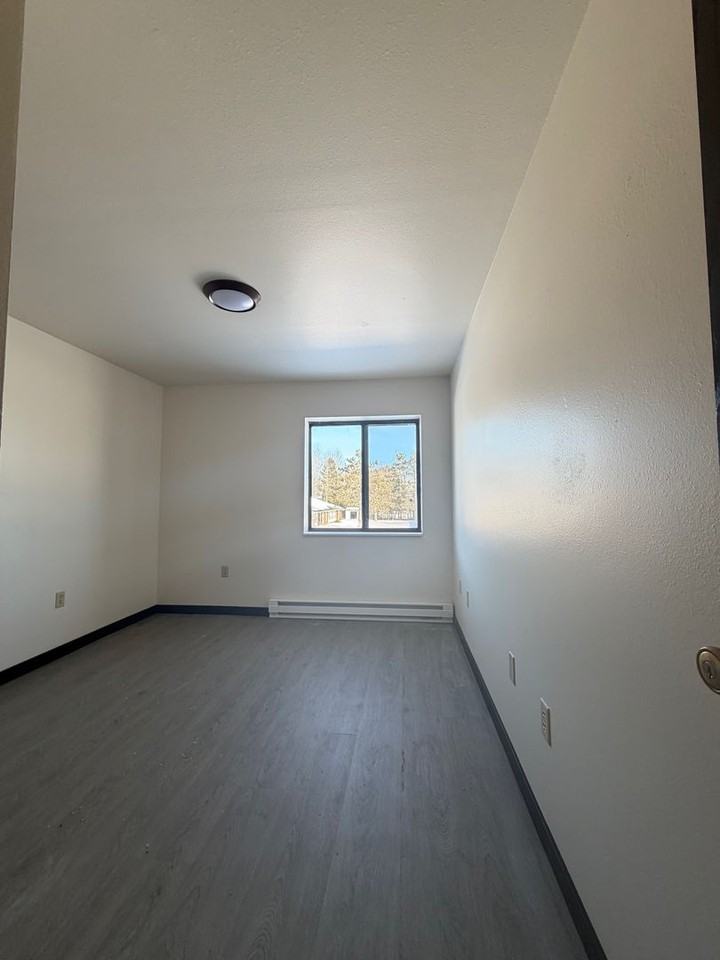 461 Grant - Photo 7 of 22