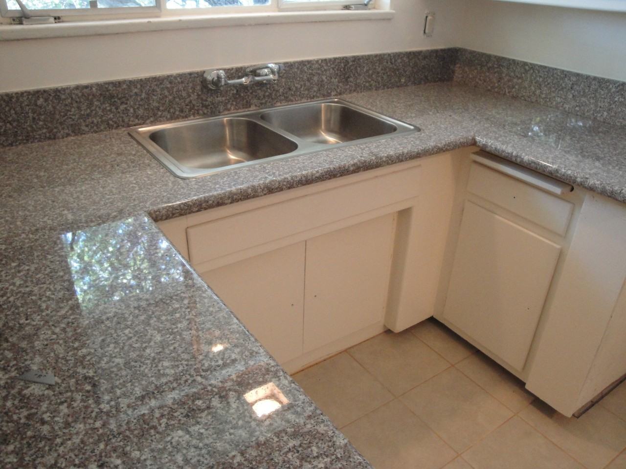 FCI 2 - SUNSET VILLA - Photo 5 of 6