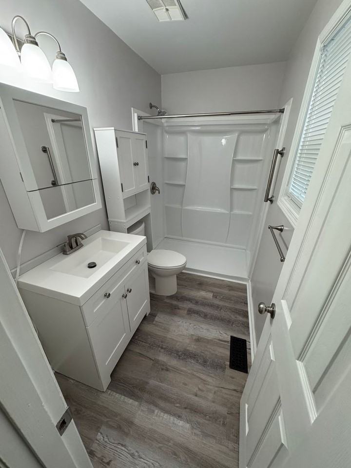 108 W 49th St - Photo 5 of 13