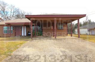 1710 Cole St - Photo 1 of 1