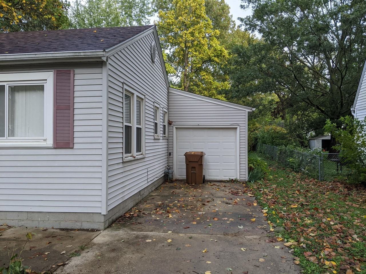 608 N James St - Photo 3 of 9