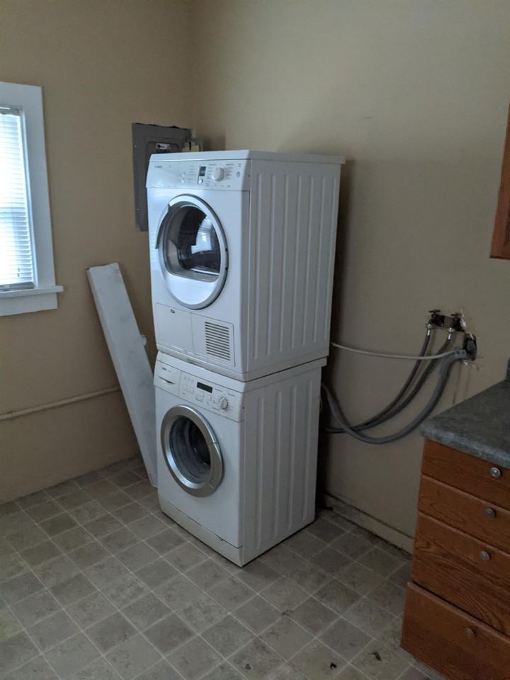 608 N James St - Photo 7 of 9