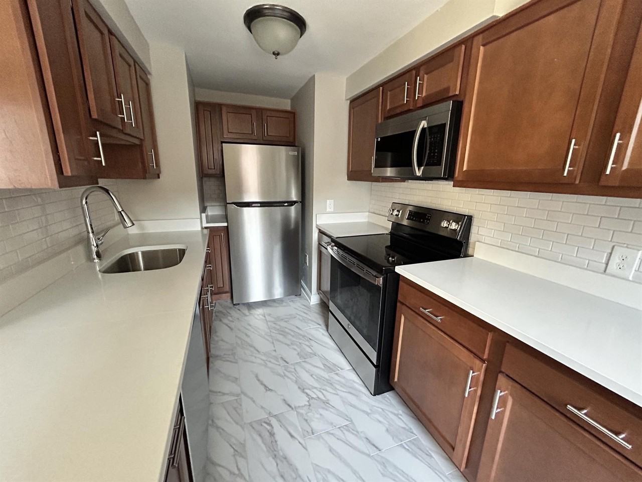 222 Melwood Ave #204 - Photo 5 of 8