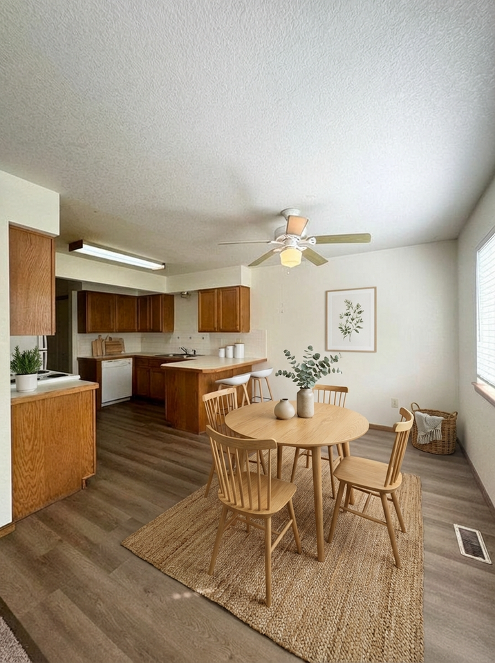 990 Winona Cir - Photo 3 of 22