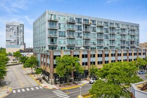 featured image of 100 W 5th St