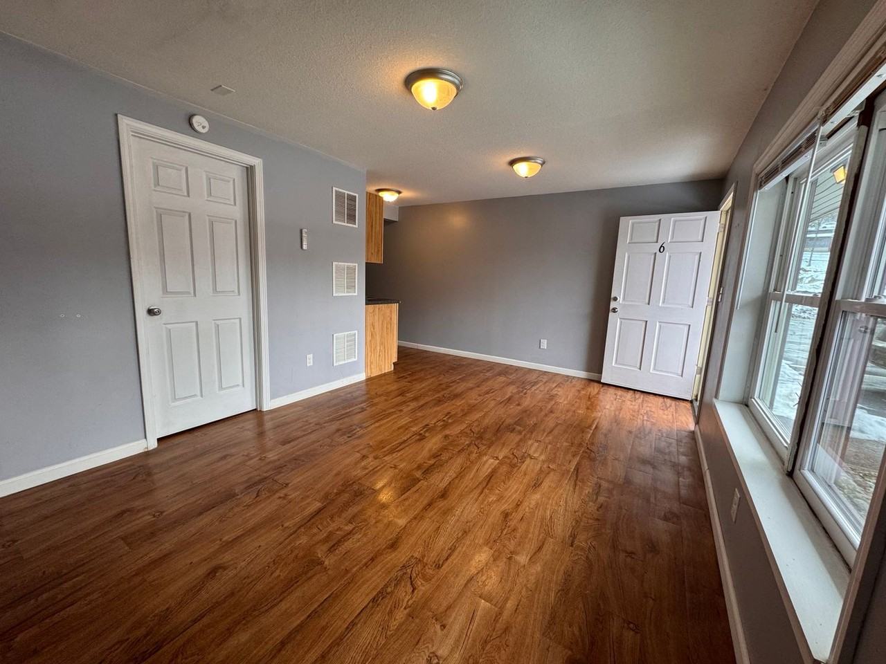 Campus Apartments East - Photo 4 of 38