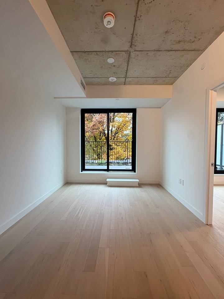 1720 Bayview Avenue #510 - Photo 6 of 15