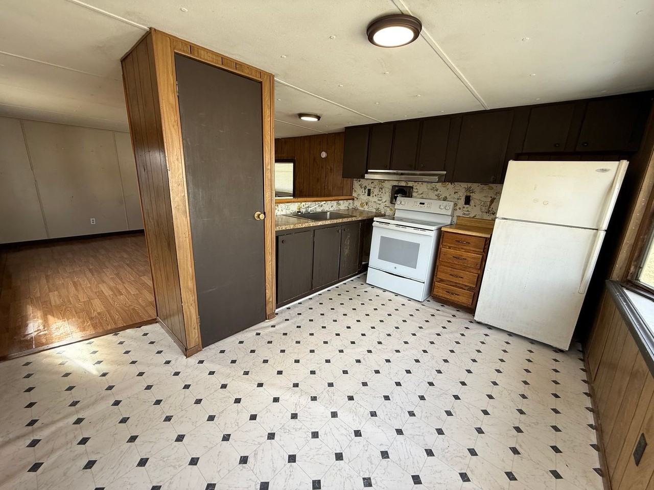 3628 Carver Rd - Photo 4 of 8