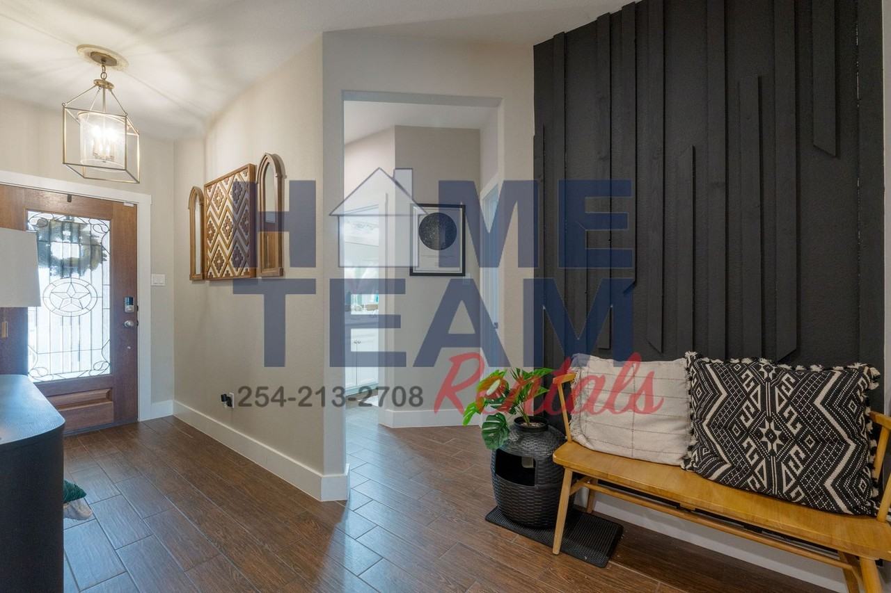 831 Green Meadows Dr - Photo 2 of 17