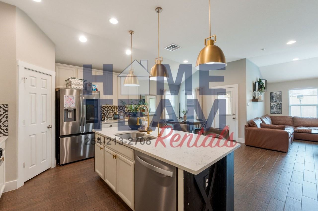 831 Green Meadows Dr - Photo 3 of 17