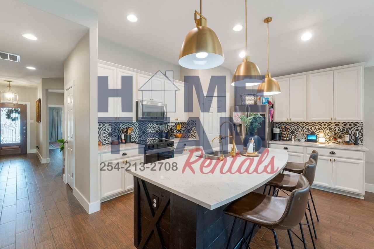 831 Green Meadows Dr - Photo 4 of 17