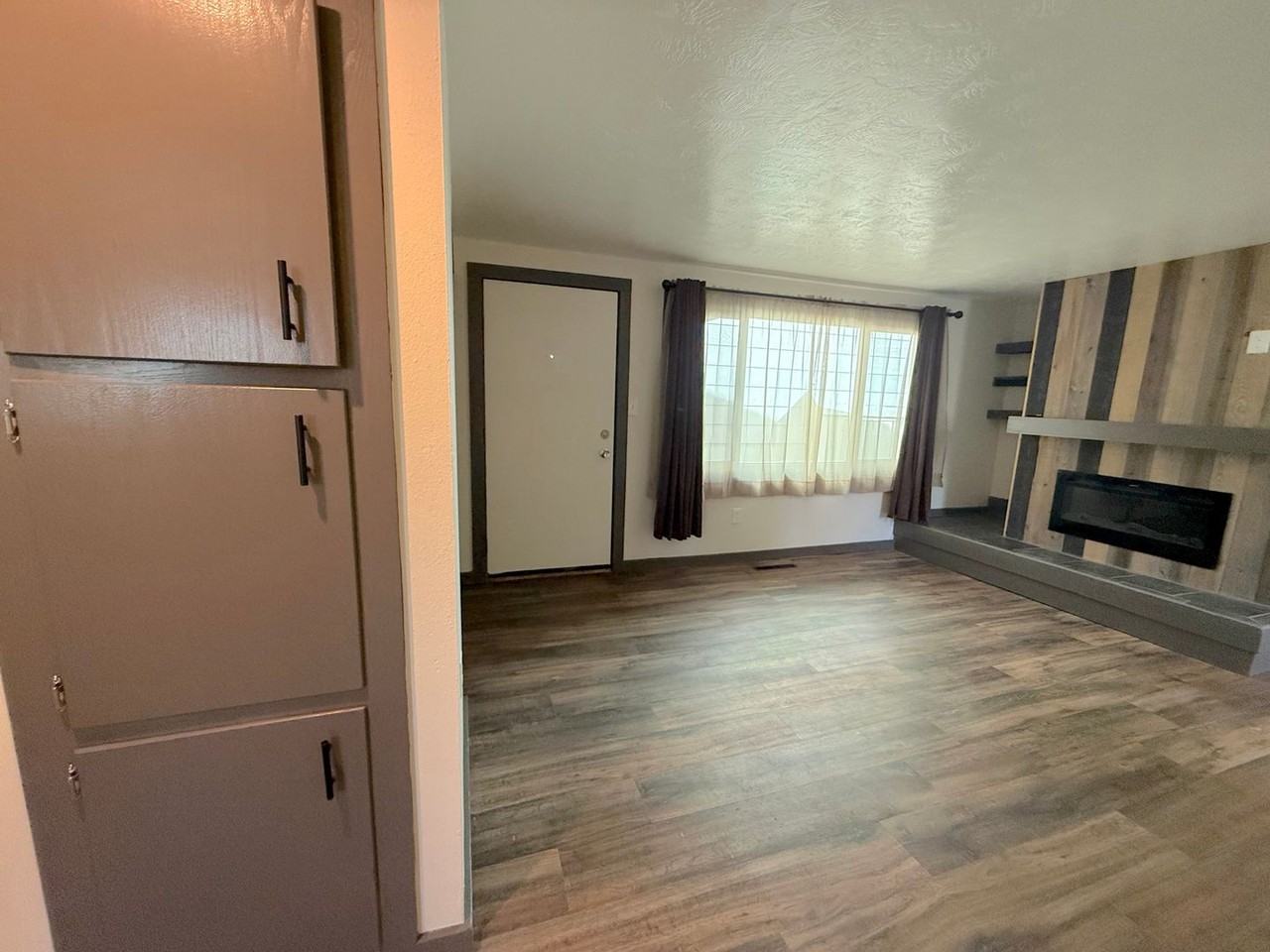 Portage Village Upper East Apartments by Bosley Properties - Photo 5 of 48