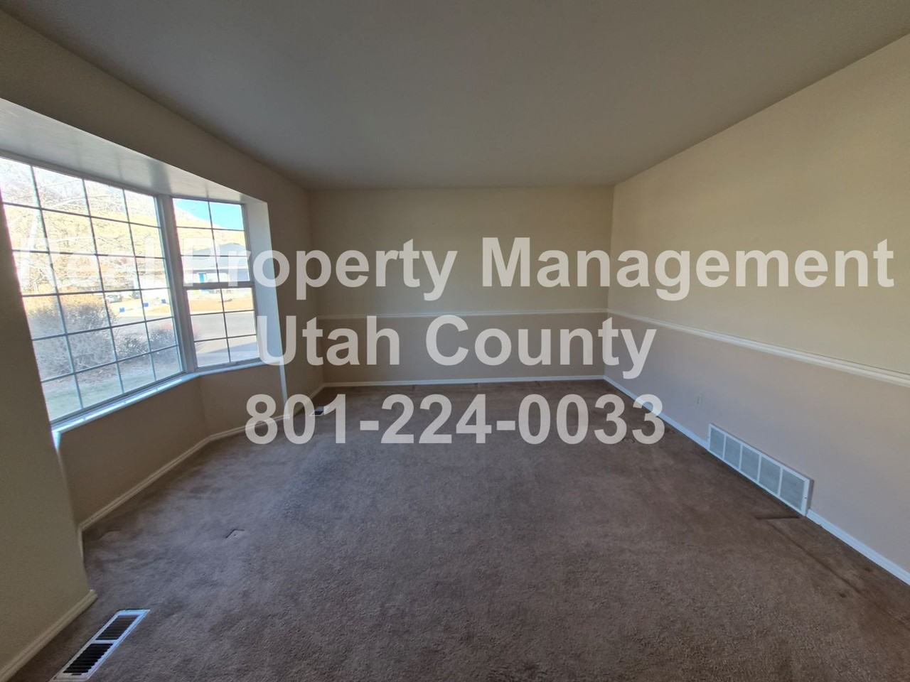 590 E 1090 N - Photo 6 of 39