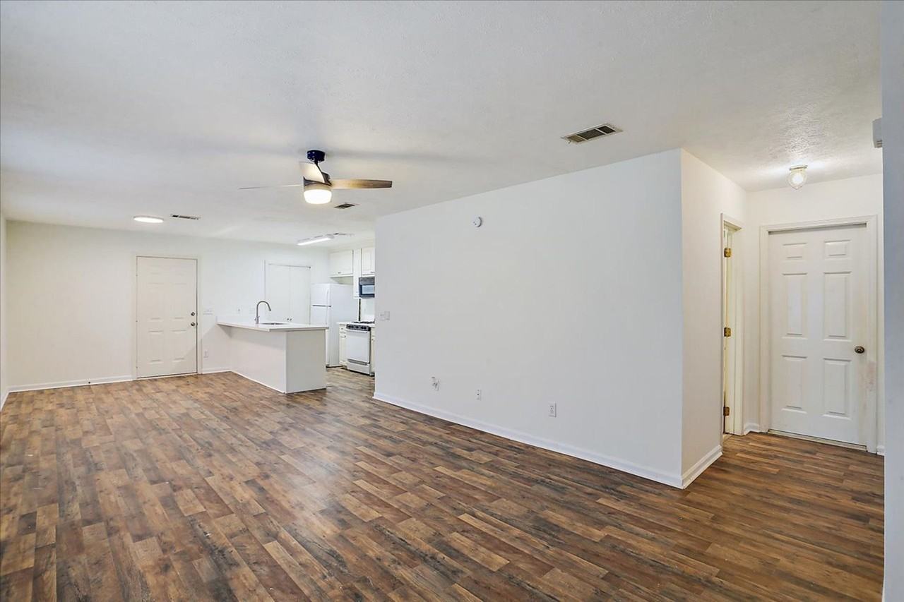 161 Vernon Jones Ave - Photo 2 of 19