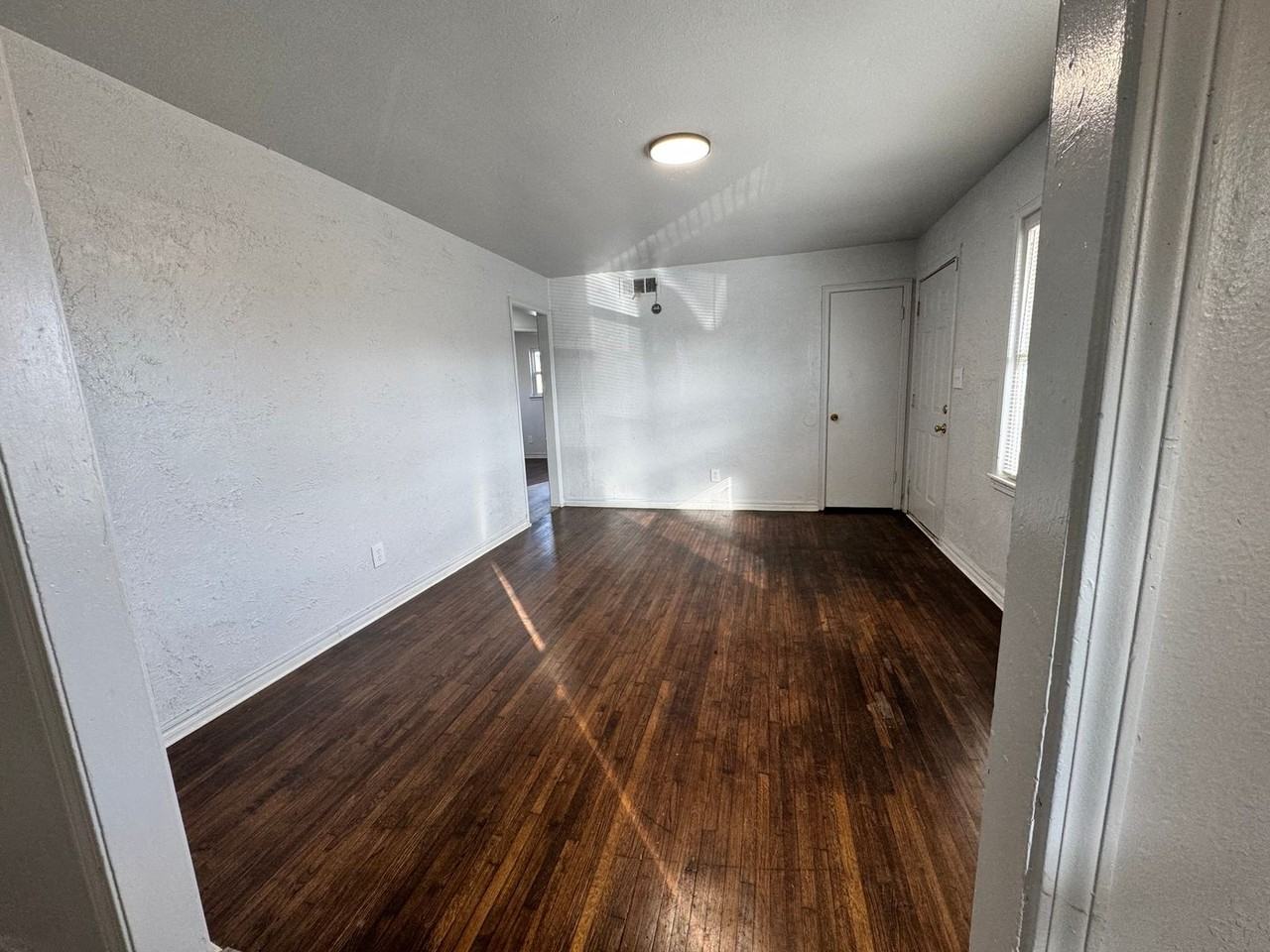 23 E 62nd Pl N - Photo 2 of 6