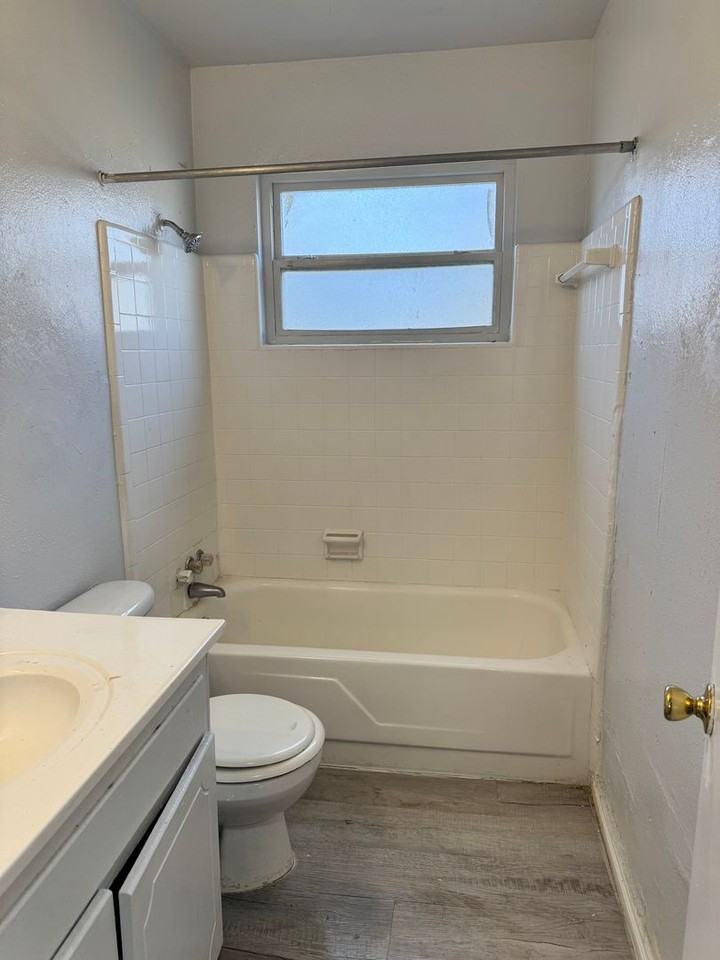 23 E 62nd Pl N - Photo 4 of 6