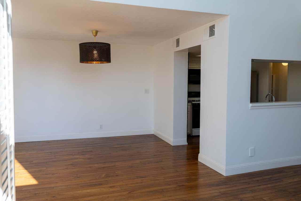 2677 Centinela Ave #409 - Photo 5 of 27