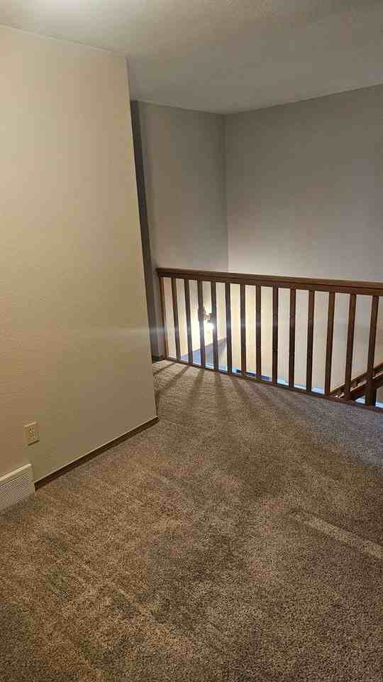 2000 Kent Ct - Photo 6 of 17