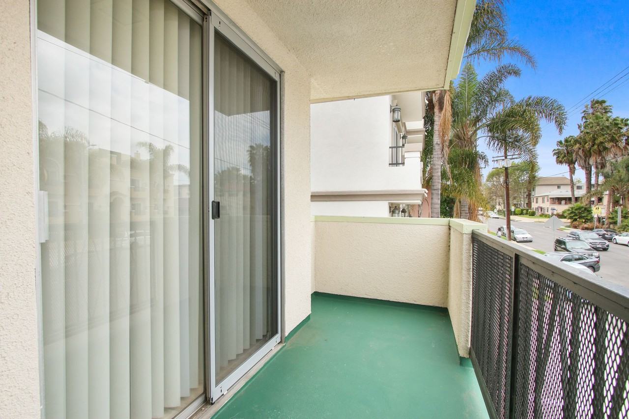 1723 S. Barrington in prime West LA! - Photo 3 of 5