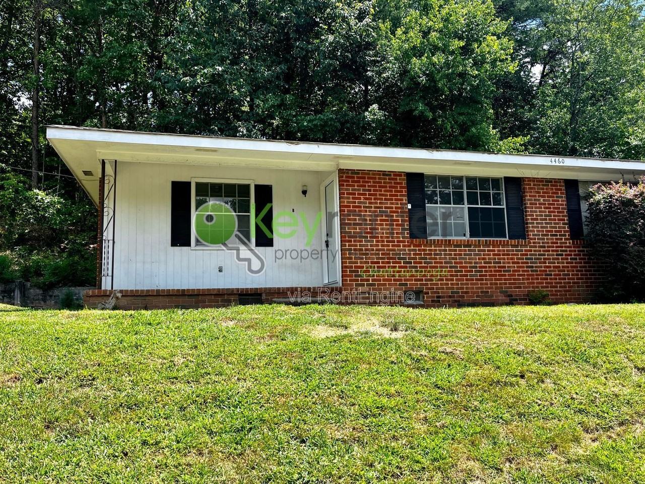 4460 Norcross Rd #B - Photo 3 of 8