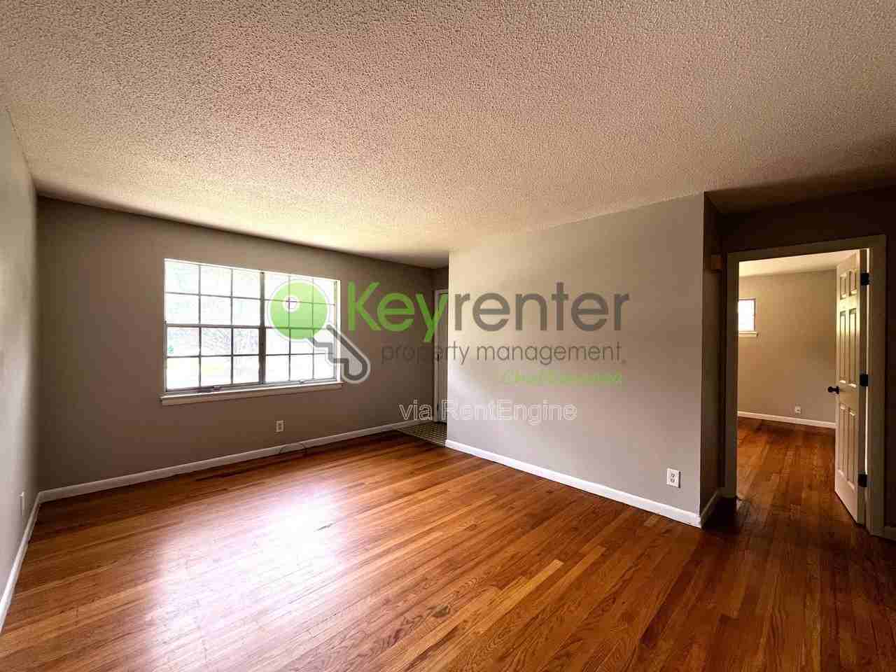 4460 Norcross Rd #B - Photo 5 of 8