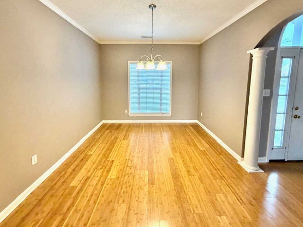 9087 Weeping Cherry Ln - Photo 3 of 11