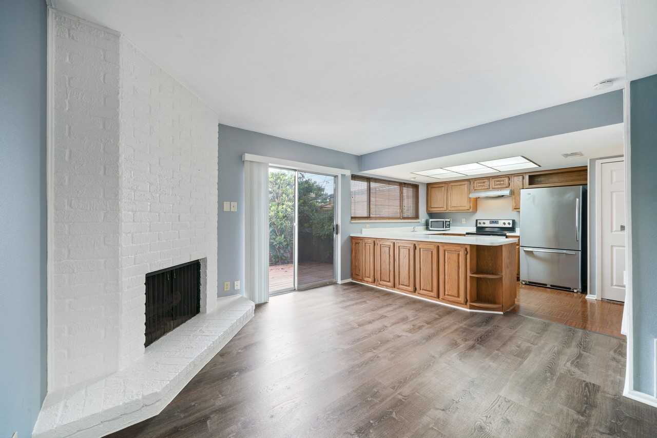 10958 Crown Park #15074799 - Photo 4 of 34