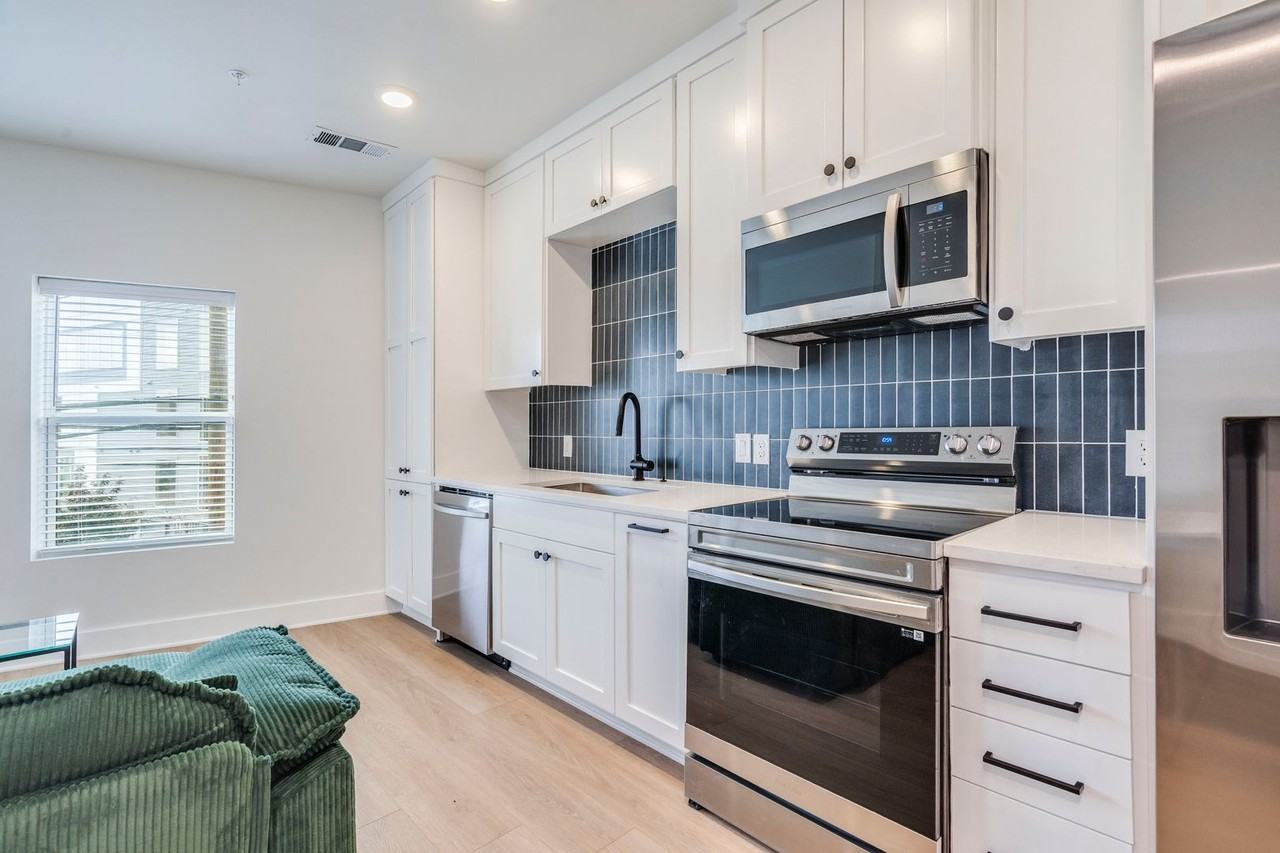 3000 Duval St #207 - Photo 7 of 34