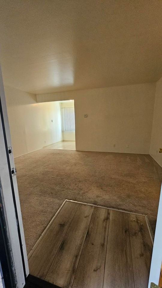 131 - 3385/3391/3395 Monroe St - Photo 3 of 20