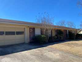 featured image of 205 Dogwood Dr