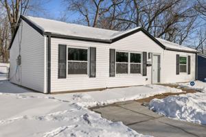 featured image of 9722 Lorna Ln