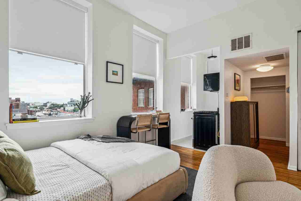 Way Rittenhouse - Photo 6 of 18