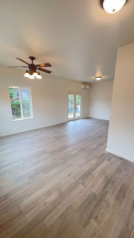 6928-1t - 329-339 S Grape - Photo 3 of 30