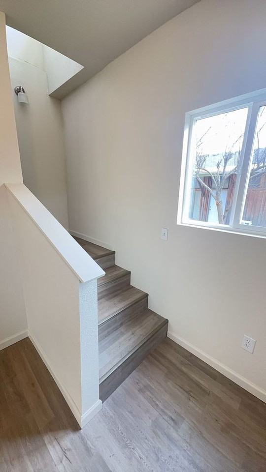 6928-1t - 329-339 S Grape - Photo 4 of 30