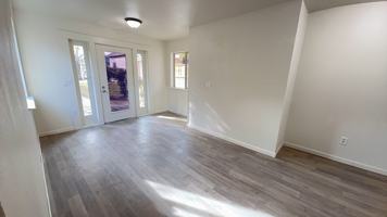 featured image of 329 S Grape St
