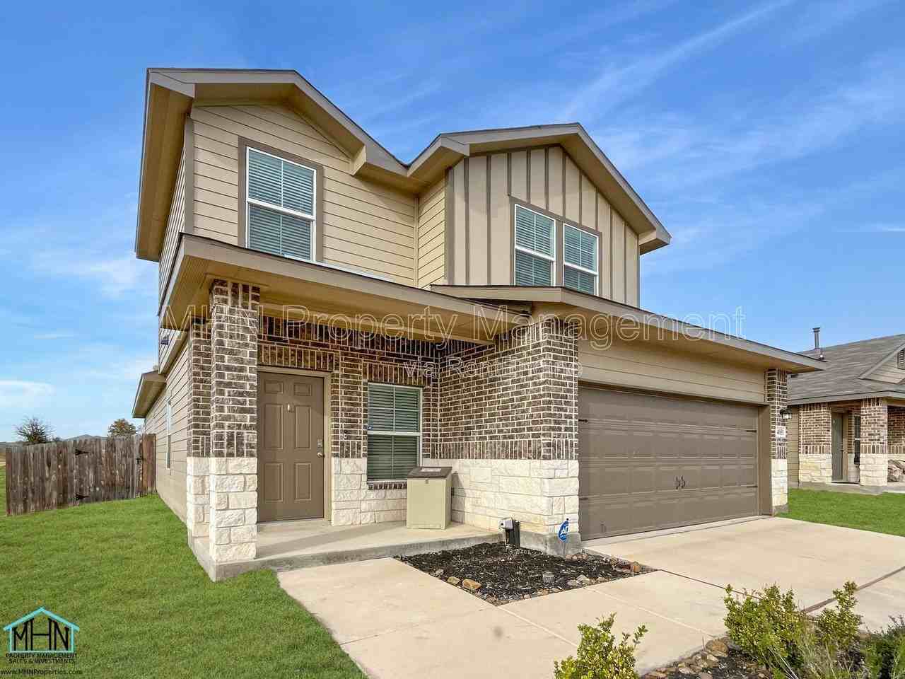 4051 Basil Mdw - Photo 2 of 31