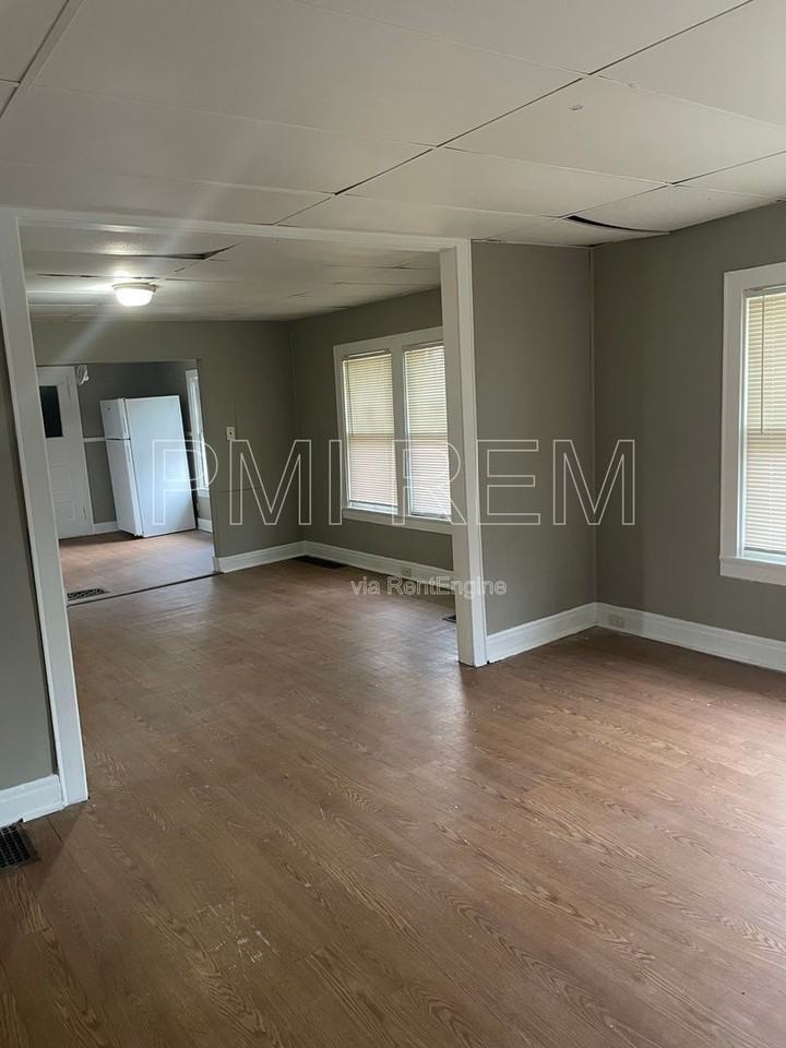 516 Wildwood Ave - Photo 2 of 14