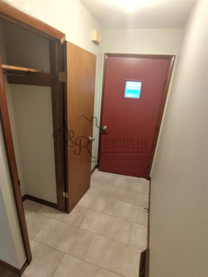 221 E 21st St - Photo 5 of 15