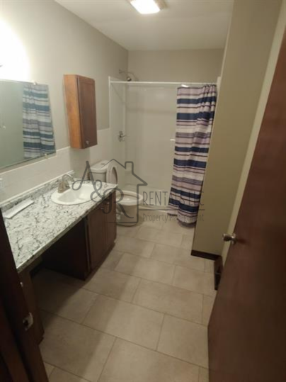 221 E 21st St - Photo 6 of 15