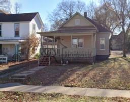 featured image of 503 W 1st St #1