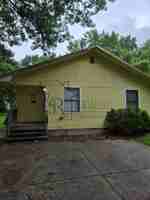 featured image of 215 W Forest St