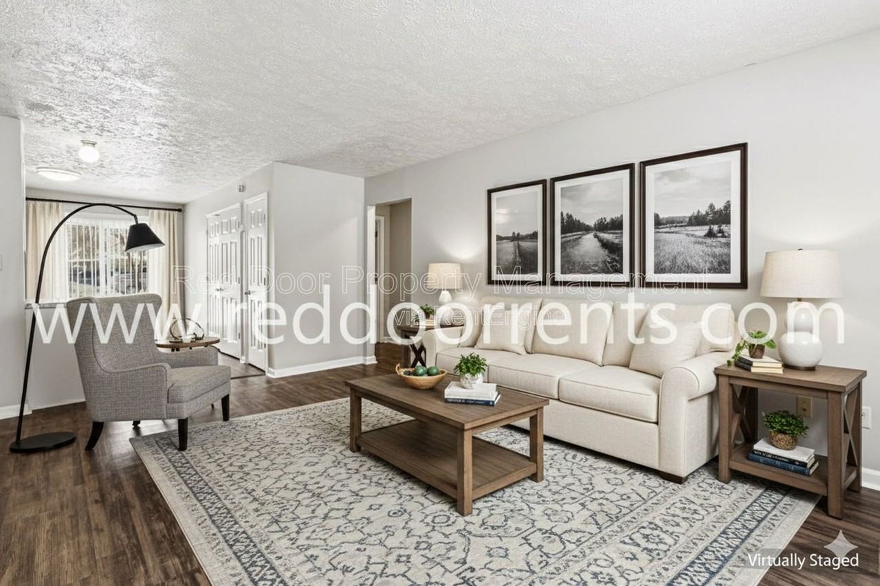 231 Lark Dr #2 - Photo 3 of 29