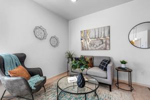 featured image of 630 Nw Kingwood Ave
