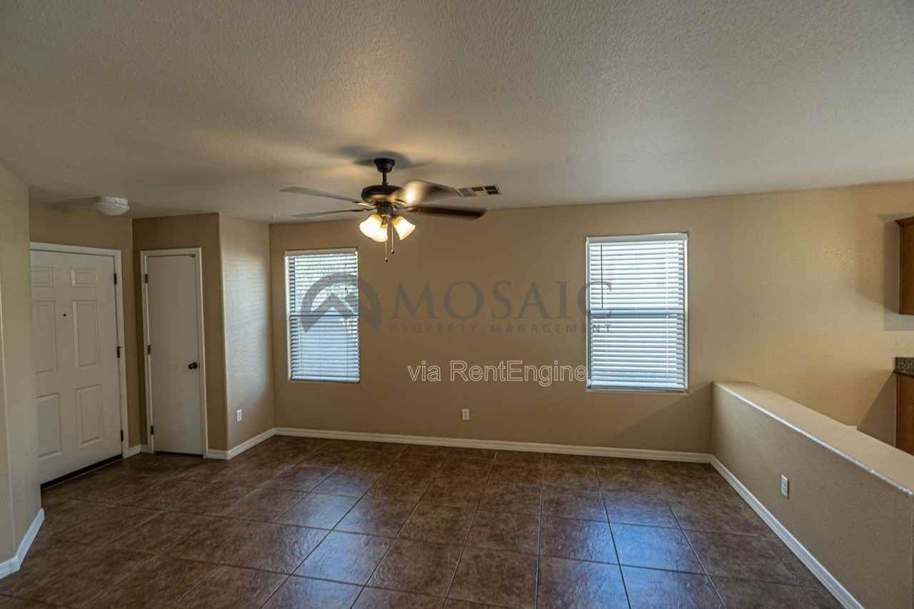 2035 W Gold Dust Ave - Photo 4 of 44