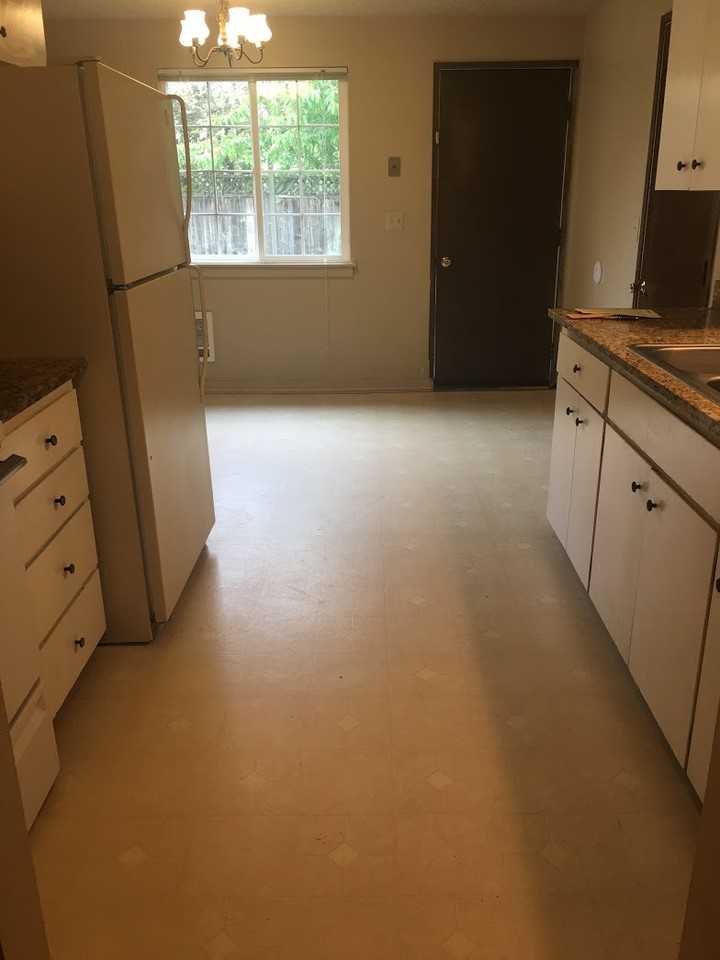 685 Sw Coral St - Photo 6 of 17