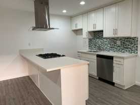 2320 Vanderbilt Ln - Photo 1 of 1