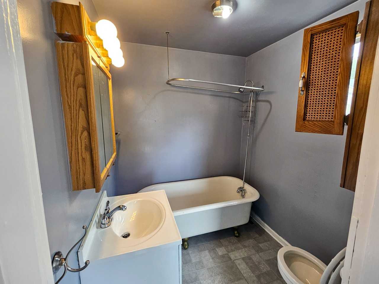 307 Hamilton St #2 - Photo 3 of 17