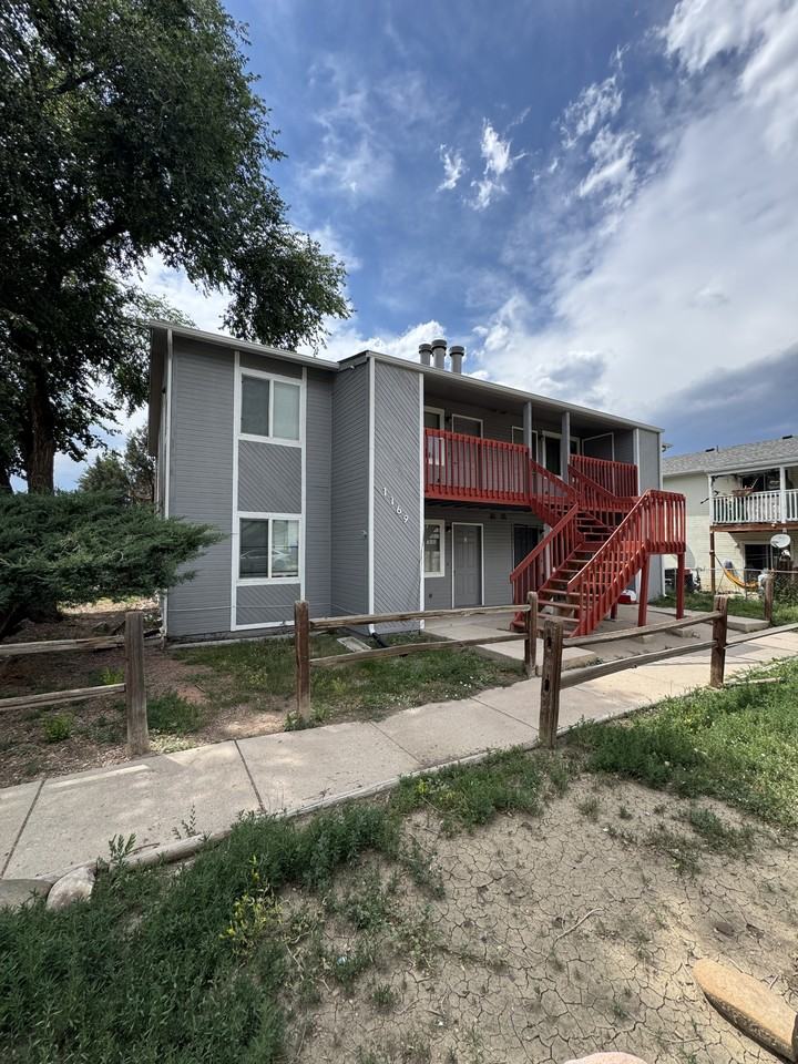 1169 Mazatlan Cir #A - Photo 4 of 11